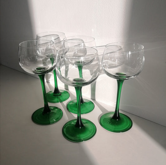 Retro Luminarc Wine Glasses - LV Apothecary